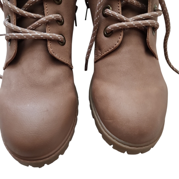 Madden Girl Women's Suede with Faux Fur Collar Boots - Picture 9 of 11